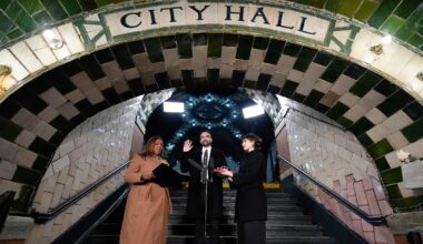 Zohran Mamdani giura sul Corano, prima volta per New York