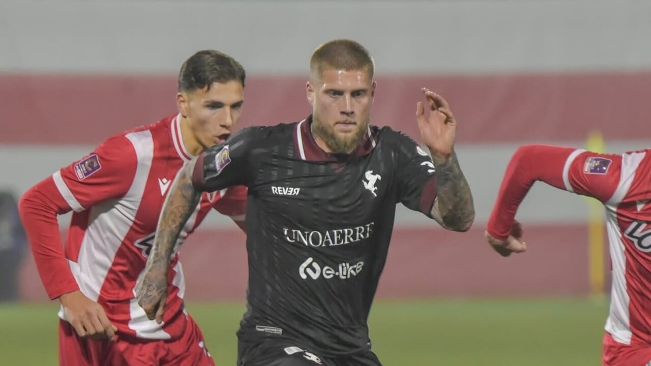 il Cavallino espugna Pesaro con un perentorio 3-0 e consolida la vetta