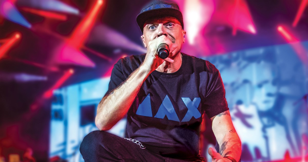 Carlo Conti rivela cosa farà l'artista e cerca nomi per le co-conduttrici per le cinque serate