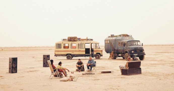 Un padre sulle tracce della figlia: altro che ‘’Buen camino’’. La recensione di ‘’Sirat’’