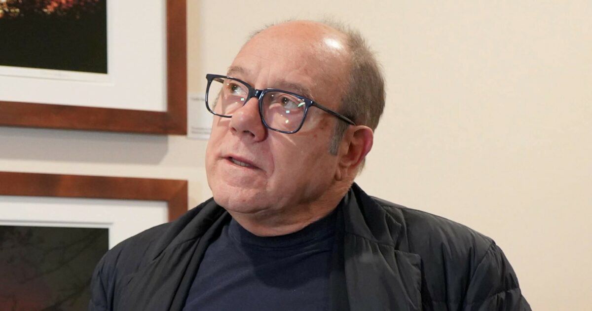 Carlo Verdone avverte i fan