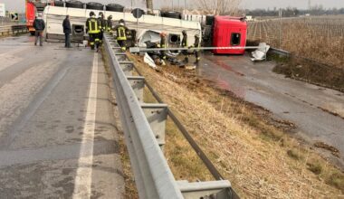 Tragedia a Maserada, incidente tra auto, camion e furgone: un morto