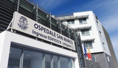 "Panico da evitare. L'unico consiglio? Vaccinarsi"