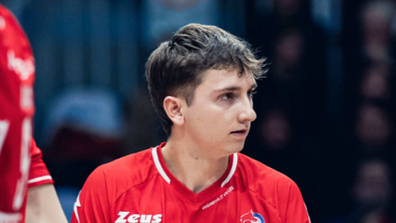 notte da re nel “suo” palazzetto di Milano