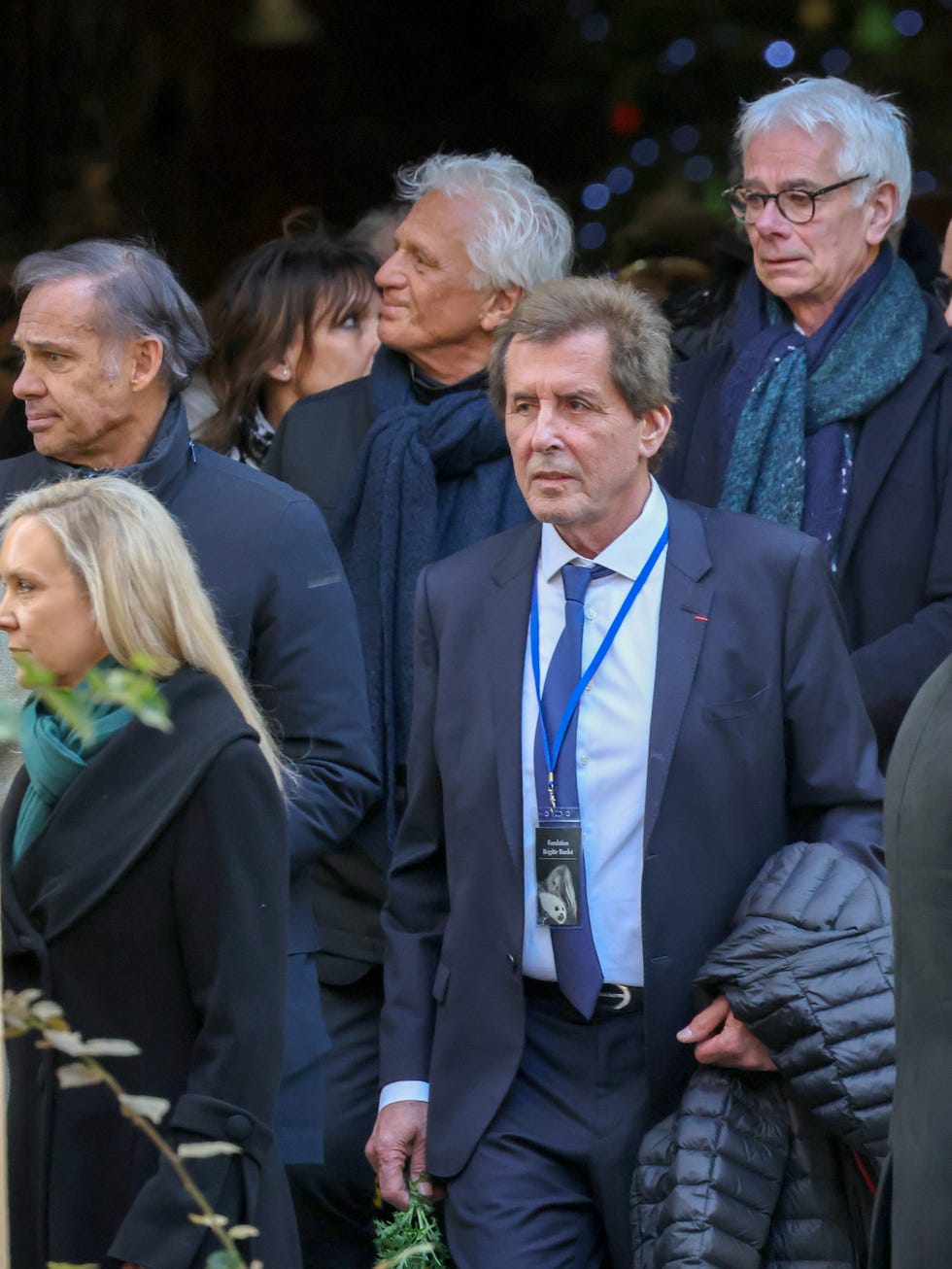 paul belmondo, gérard lenorman e max guazzini al funerale di bb