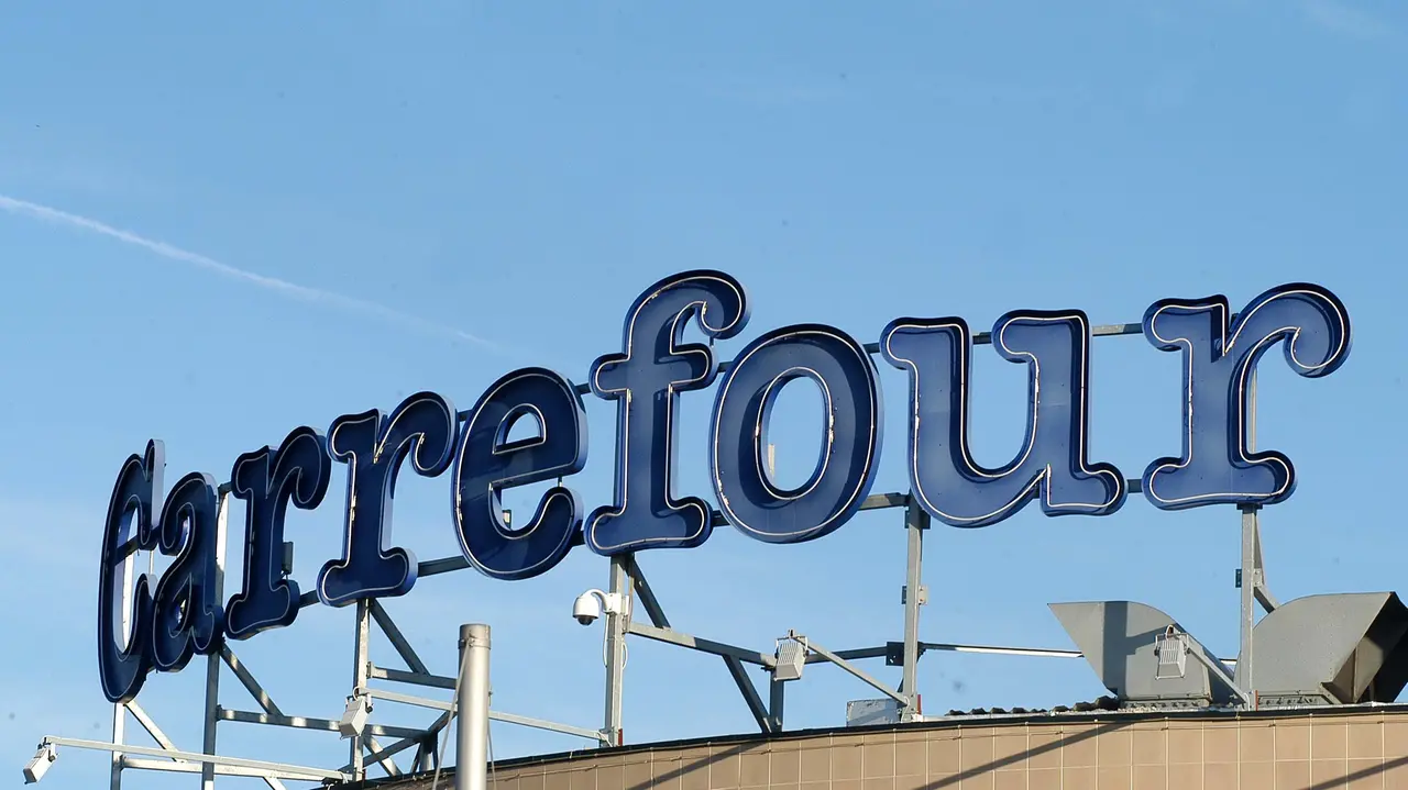 Per la spesa d'emergenza di Capodanno sono aperti un paio di Carrefour a Bologna