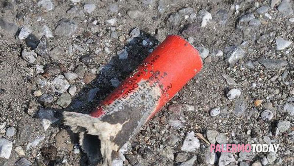 Botti di Capodanno nonostante l'ordinanza, l'opposizione attacca il sindaco: "Notte di guerriglia urbana"