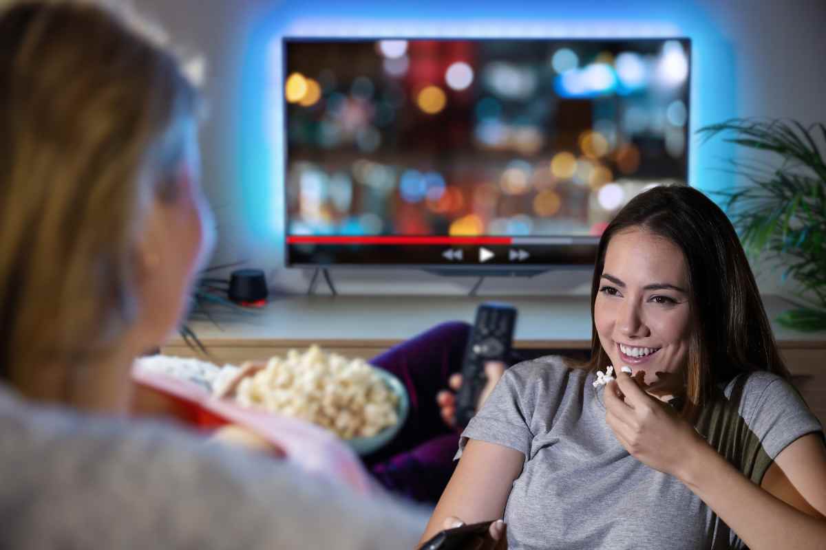 Trasforma il tuo salotto in un cinema: ecco la piattaforma streaming che rende i film incredibilmente realistici