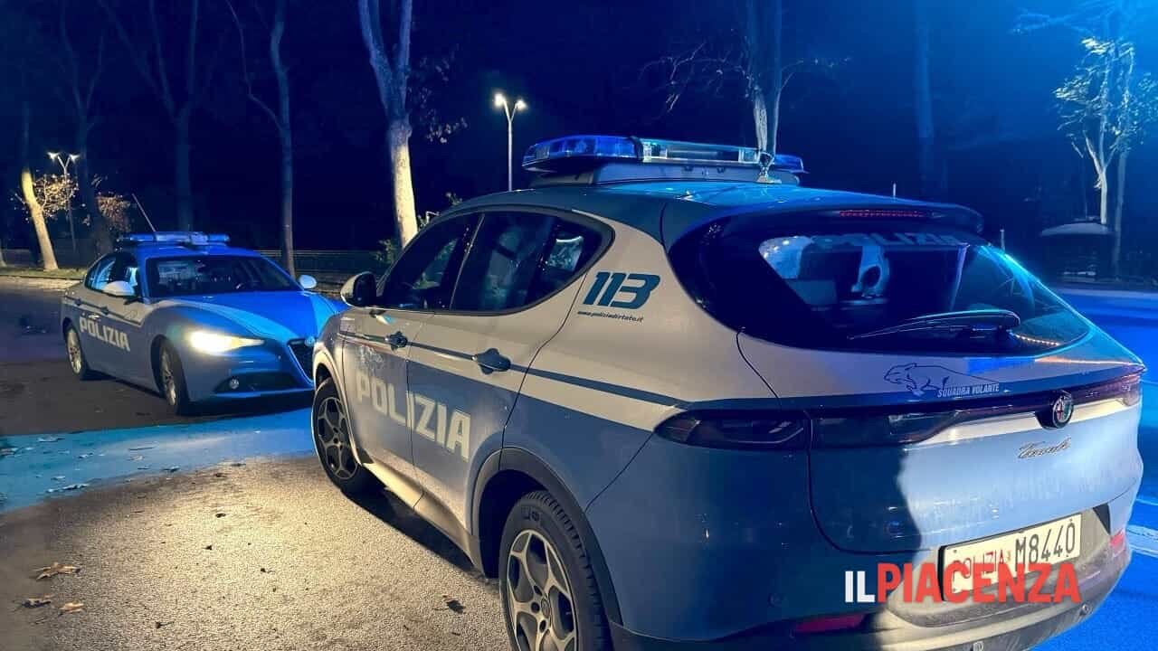 Non può avvicinarsi all'ex ma vuole entrare in casa per farle gli auguri: arrestato