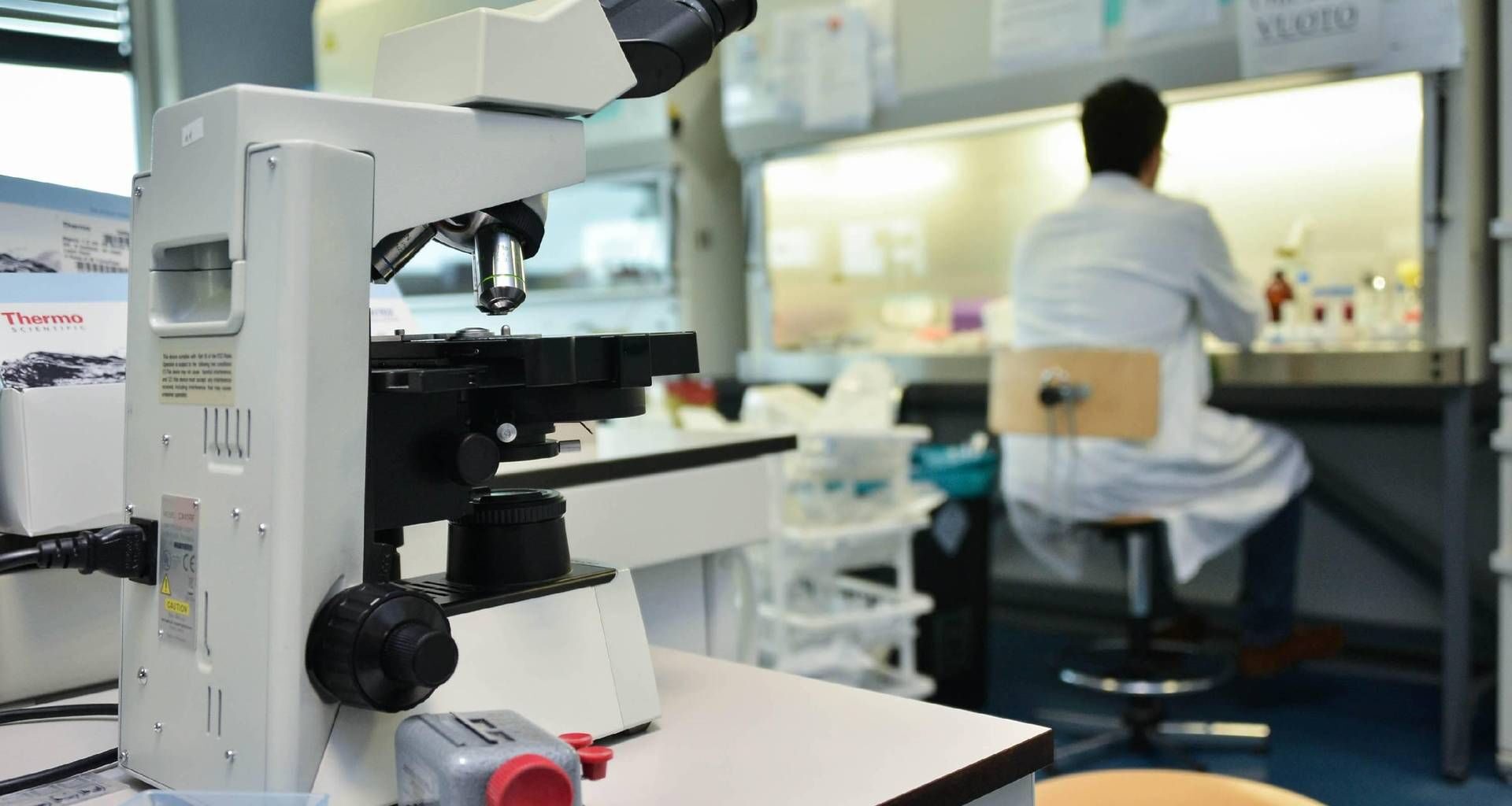 Parkinson, 4 segnali anticipano il tremore di anni: i sintomi sconosciuti