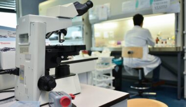 Parkinson, 4 segnali anticipano il tremore di anni: i sintomi sconosciuti