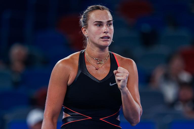 Sabalenka domina Keys, Muchova sorprende Rybakina