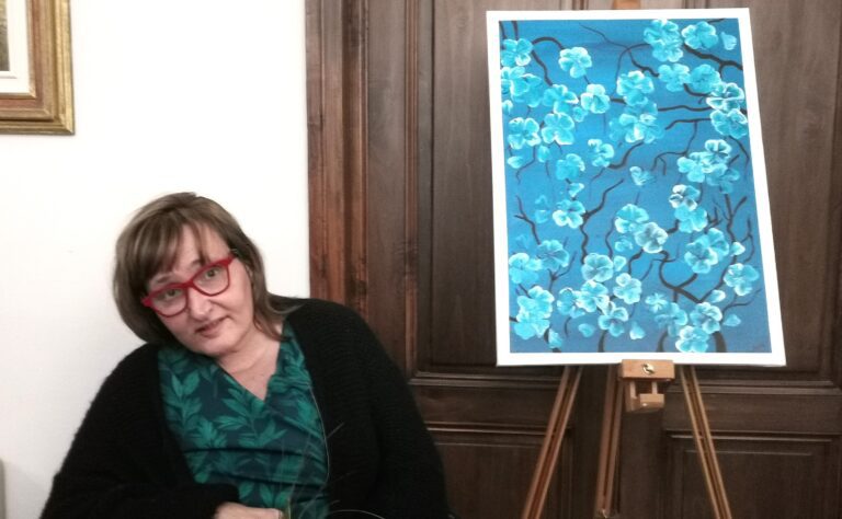 Con "Fiori blu" il Municipio diventa galleria (fotogallery)