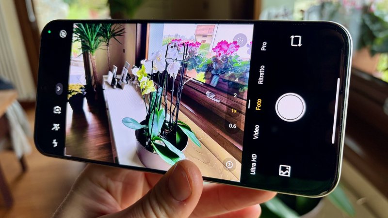 L'app fotografica di Redmi Note 15 Pro+ in azione