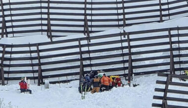 Terribile valanga, morto un 13enne travolto e sepolto contro le barriere dalla massa di neve