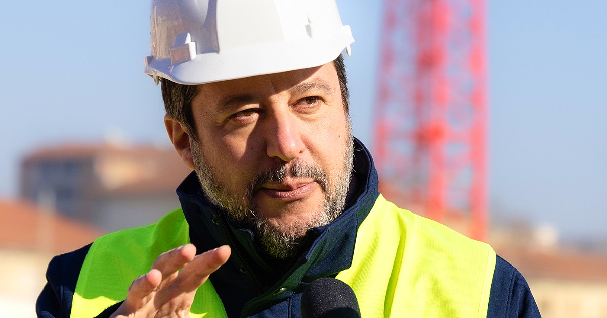 Niscemi, Salvini nega i fondi del Ponte: "Serve ai siciliani, ne troveremo altri". Opposizioni a Meloni: "Venga in Aula"