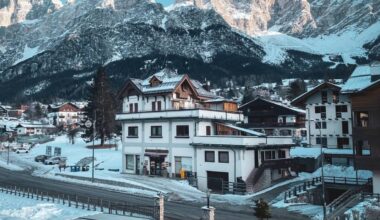 Belluno, 11enne non ha biglietto bus: costretto a camminare per 6 km sotto la neve