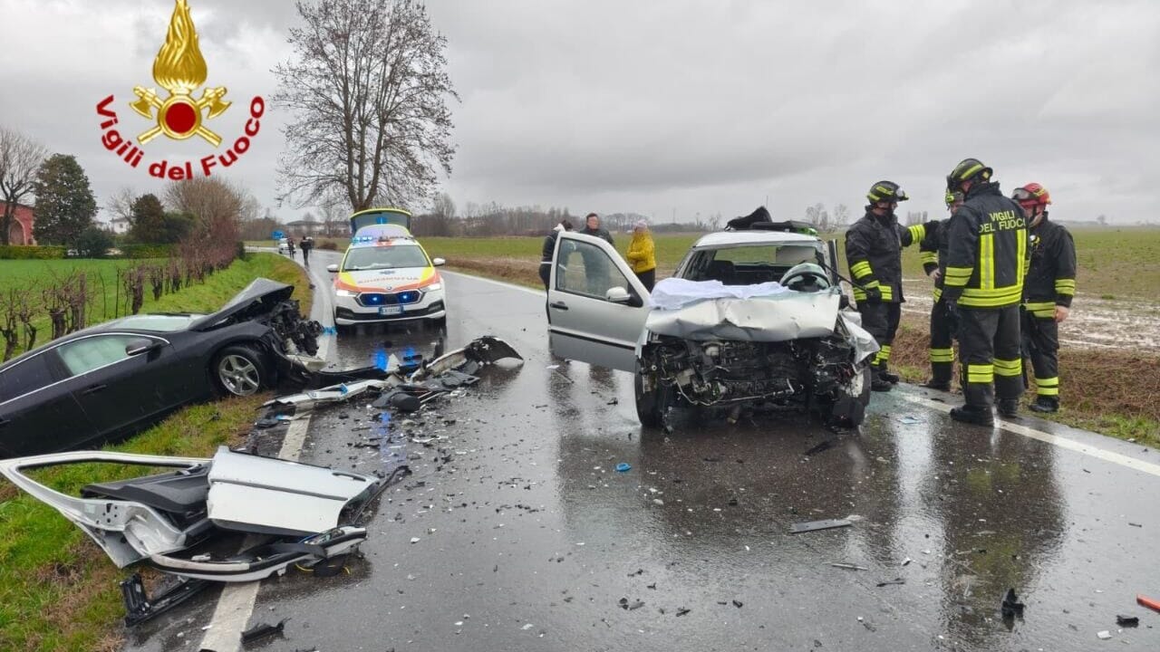 tre feriti, di cui uno grave