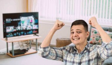 Smart TV da sogno a prezzo stracciato, l’offerta dell’anno scatena il web: solo qui la paghi una miseria