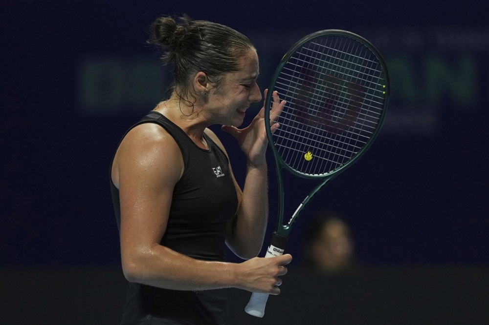 Elisabetta Cocciaretto lotta, ma cede in tre set a Magda Linette negli ottavi di finale ad Auckland