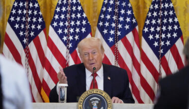 così Trump può ricattare l'Europa (e far salire il costo delle bollette)