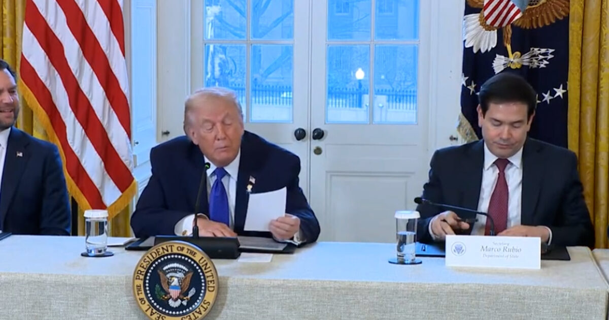 Trump riferisce lo stop alle uccisioni in Iran: il rischio di 'tradimento'