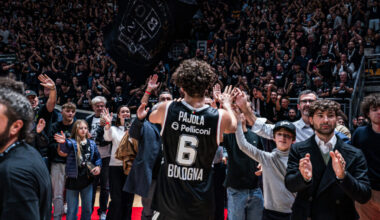 Bologna eroica! La Virtus rimonta dal -15 e batte l'Olimpia Milano
