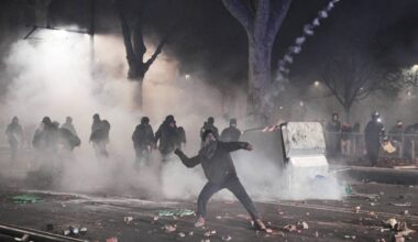 Askatasuna, liberati due manifestanti. Niente carcere anche per il presunto aggressore dell'agente