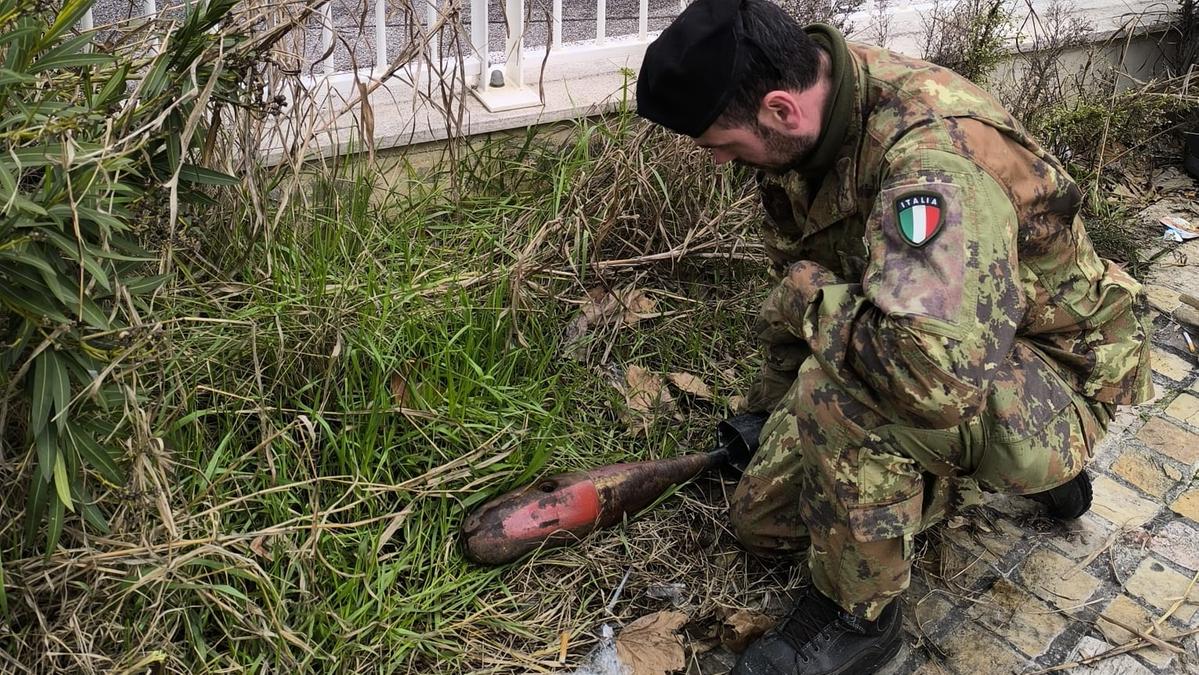 “C’è una bomba vicino ai binari”. Treni in tilt a Rimini, ritardi e cancellazioni