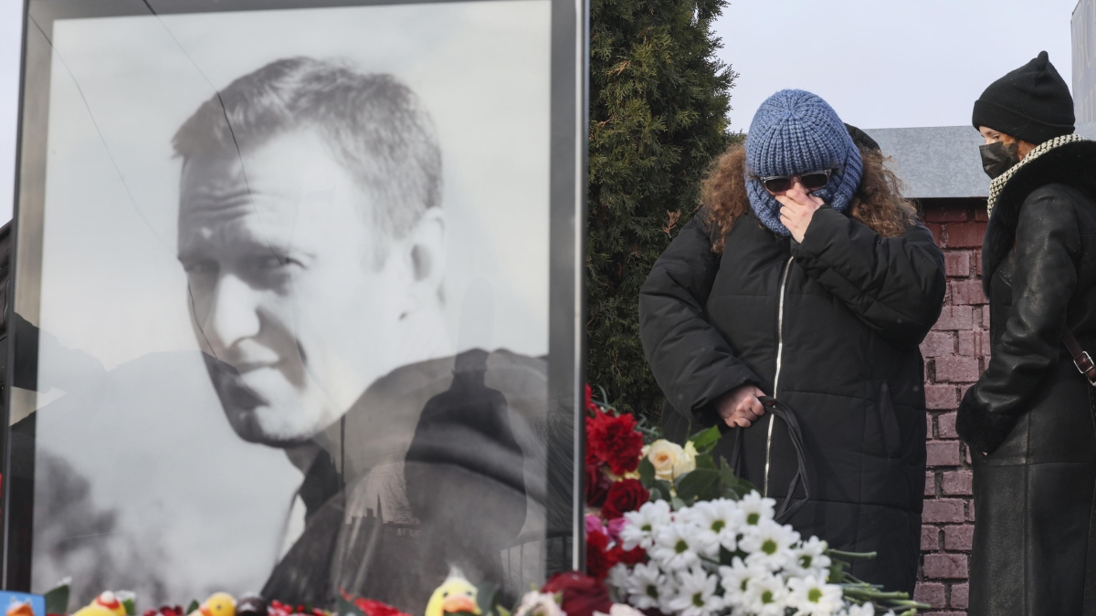 L'accusa di cinque Paesi europei alla Russia sulla morte di Navalny: «Avvelenato da Mosca con una tossina». La moglie: «È un veleno della pelle della rana freccia dell'Ecuador»