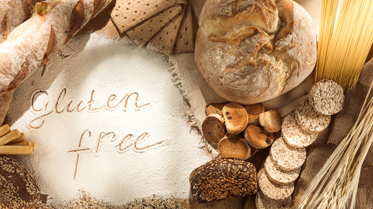 Glutine, ecco la differenza tra celiaci e intolleranti. Quando serve (davvero) mangiare gluten free