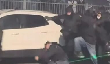 Chi è il 22enne arrestato per aver picchiato un poliziotto a Torino: sarebbe della provincia di Grosseto