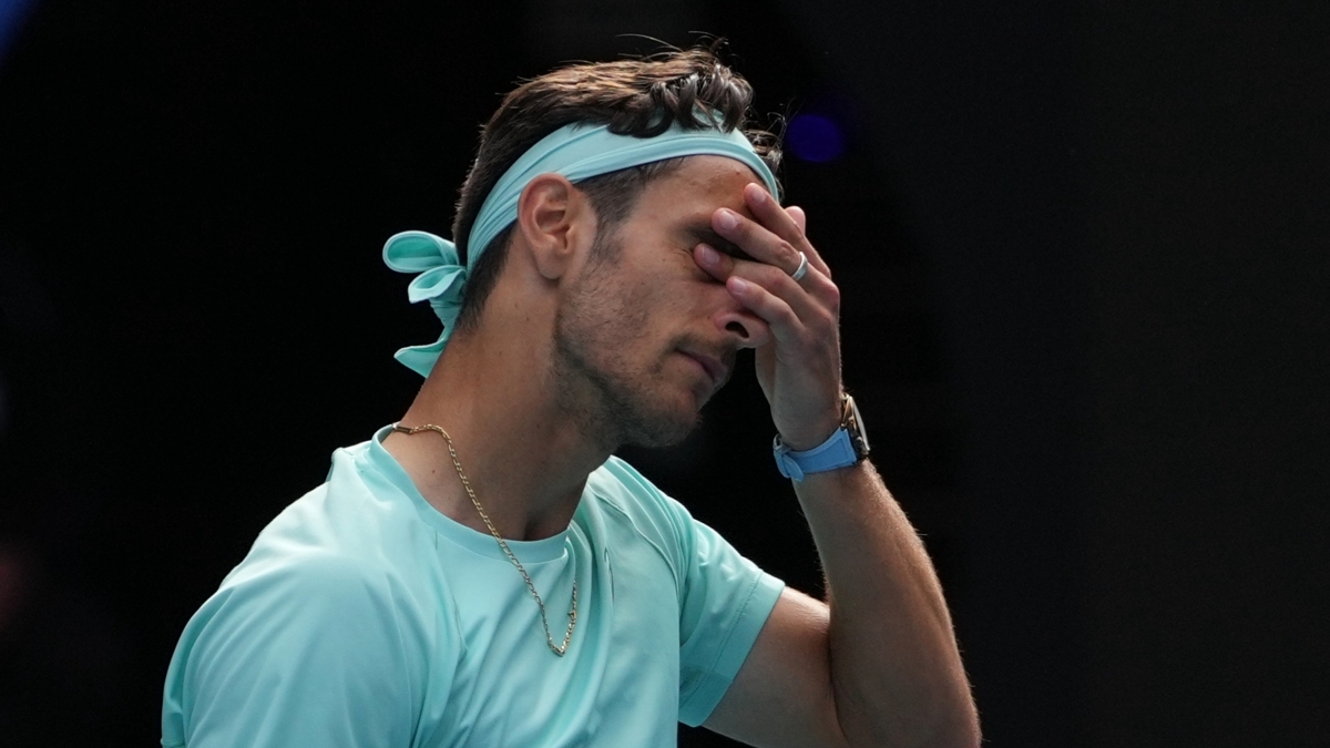 Musetti si ferma dopo il ritiro agli Australian Open: salta Buenos Aires e Rio de Janeiro. Come sta e quando torna