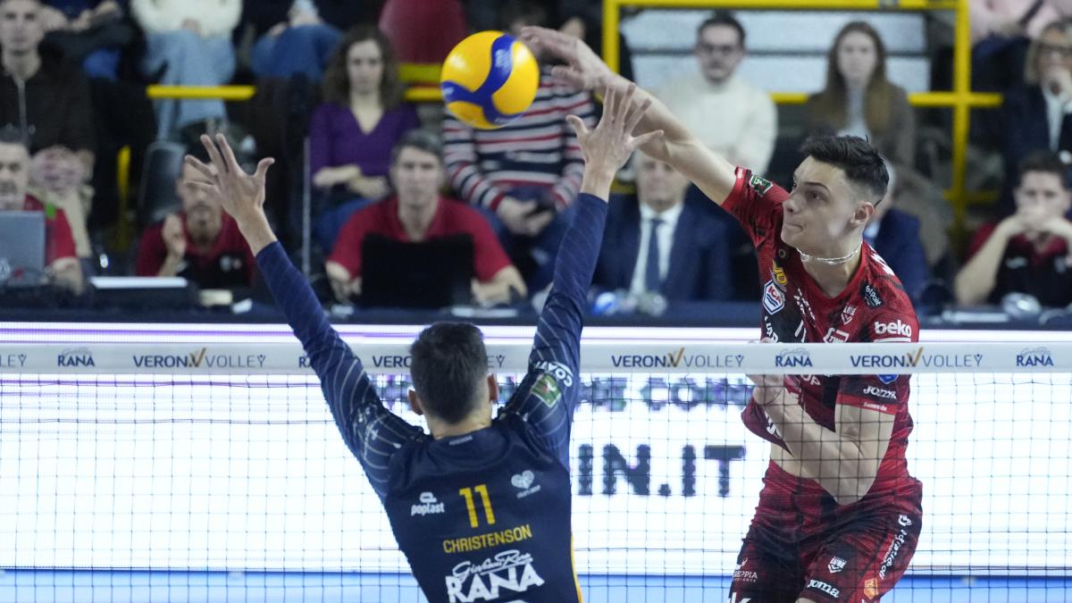 Superlega, colpo Civitanova a Verona. Trento, torna il sorriso con Cuneo