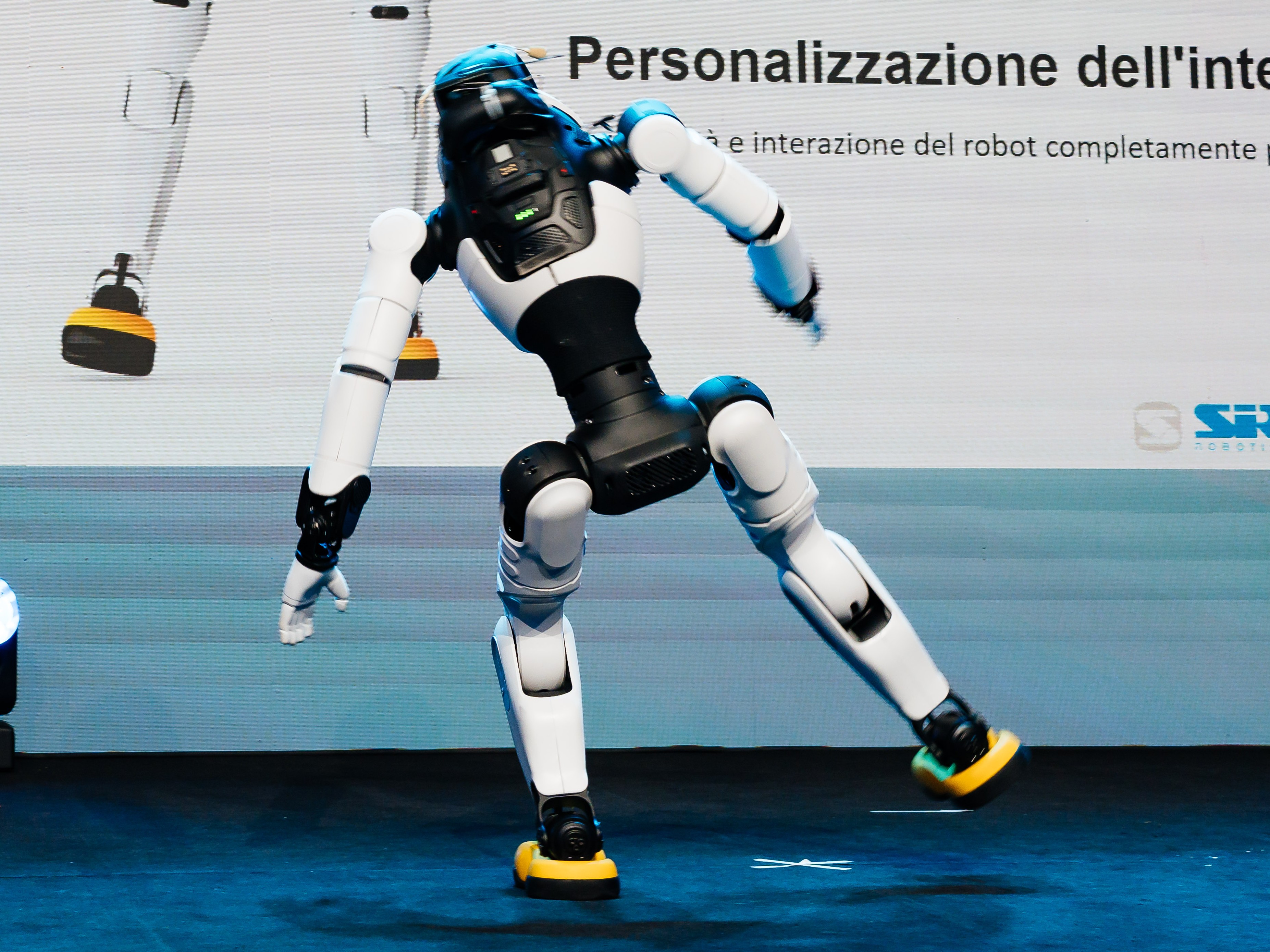Piccoli umanoidi crescono: i robot antropomorfi italiani alla conquista dei mercati