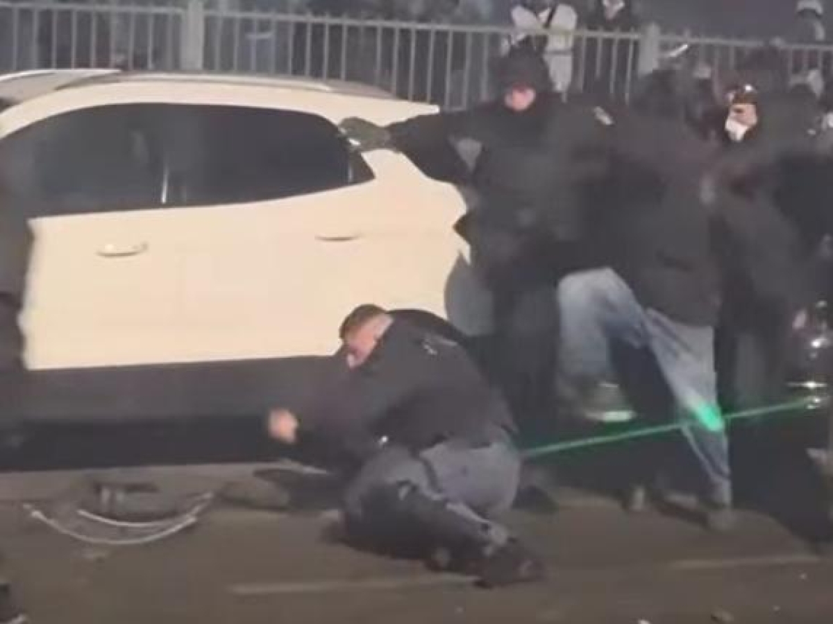 Askatasuna, domiciliari per Angelo Simionato e obbligo di firma per i due torinesi arrestati per gli scontri al corteo. Il gip: «Guerriglia urbana»