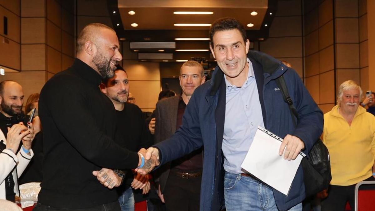 Vannacci atteso a Modena: «È Salvini il traditore, la mia destra è vera»