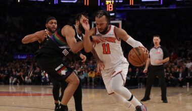 Brunson meglio di Jokic e New York stende Denver. Mercato: Porzingis ai Warriors, Paul a Toronto - La Gazzetta dello Sport