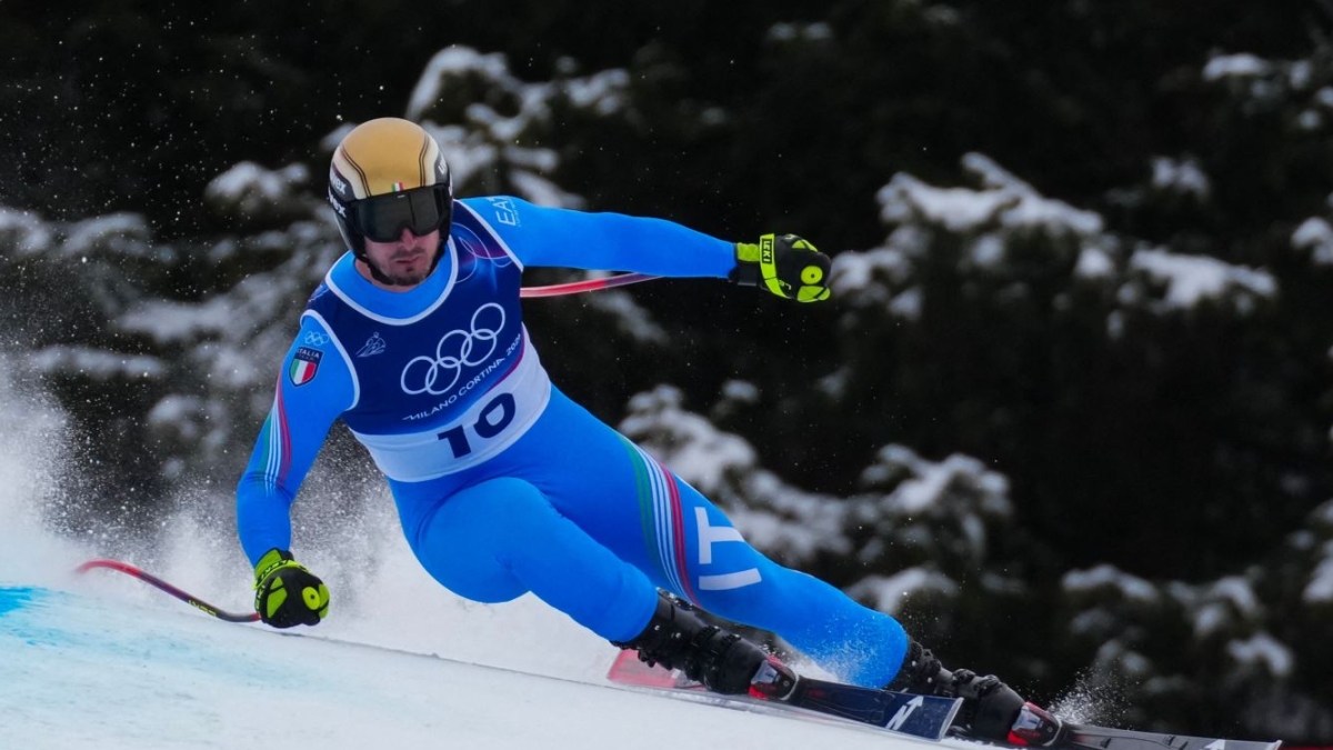 Olimpiadi 2026, le gare di oggi 7 febbraio in diretta: discesa libera, in testa lo svizzero Von Allmen, Franzoni è secondo, Paris è terzo
