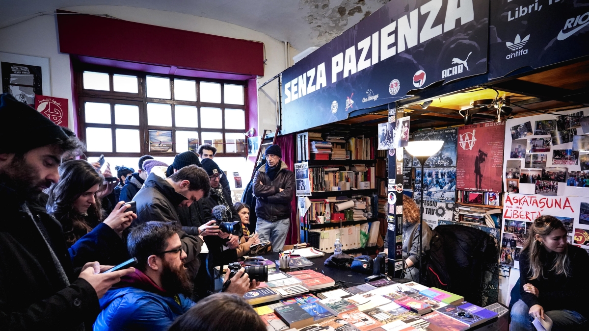 Askatasuna: «Il 28 marzo torniamo in piazza contro il governo. La stagione delle occupazioni è finita»