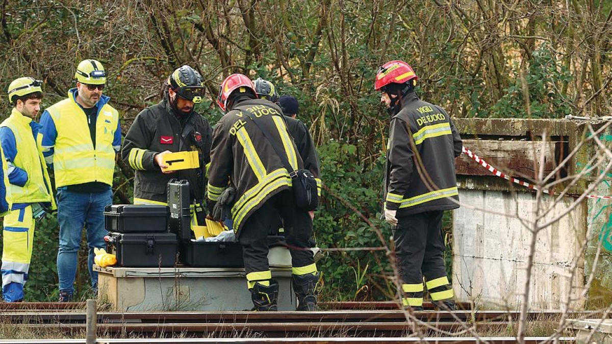 Sabotaggio ai treni, la rivendicazione degli anarchici: «Fuoco alle Olimpiadi e a chi le produce»