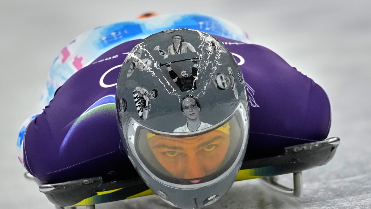 Ucraina - Russia, le notizie sulla guerra in diretta | L'omaggio di un atleta ai caduti è un caso olimpico: «Il Cio me lo vieta». Zelensky commenta: «Ricorda al mondo il prezzo della lotta»
