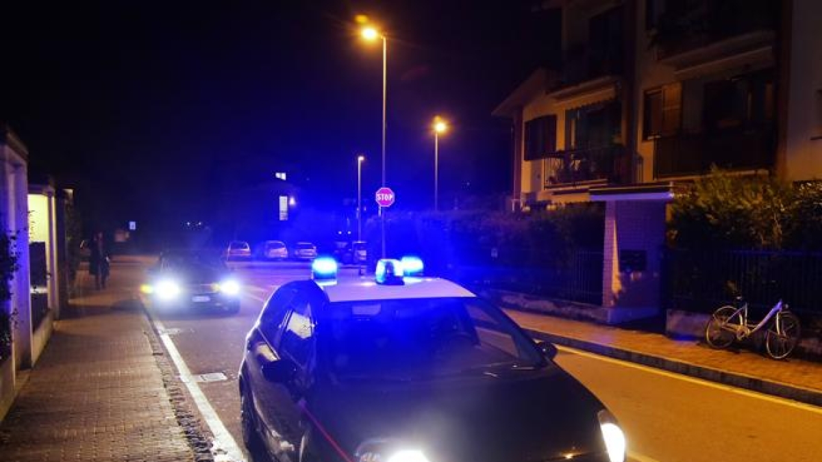 «Ho sepolto il corpo di mia madre nel bosco». Nel Torinese scoperto il cadavere di una donna di 86 anni, il figlio di 58 confessa il delitto