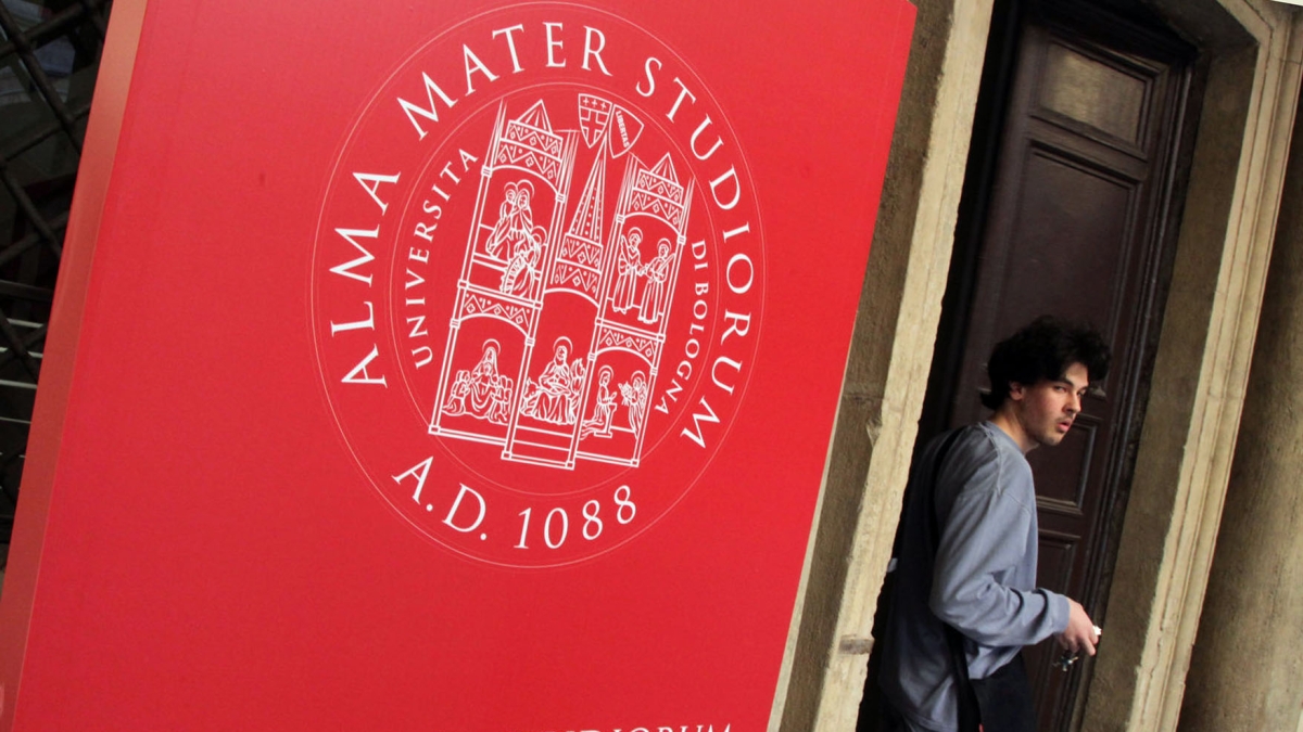 Le immatricolazioni dell'Università di Bologna raccontano cosa sta succedendo negli atenei italiani: «Aumentano gli stranieri ma calano le matricole dal Sud»