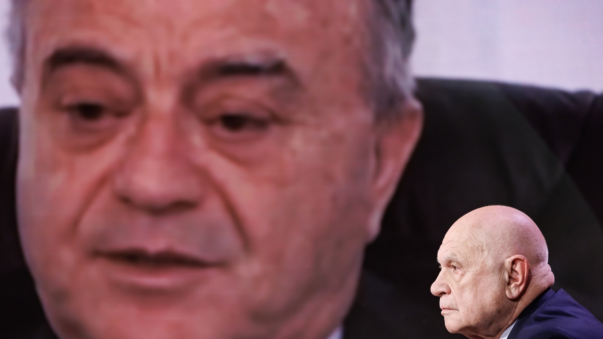 Referendum Giustizia, è scontro su Gratteri. Il procuratore: «Votano Sì massoni deviati, imputati e indagati». Nordio: «Serve il test psico-attitudinale?»