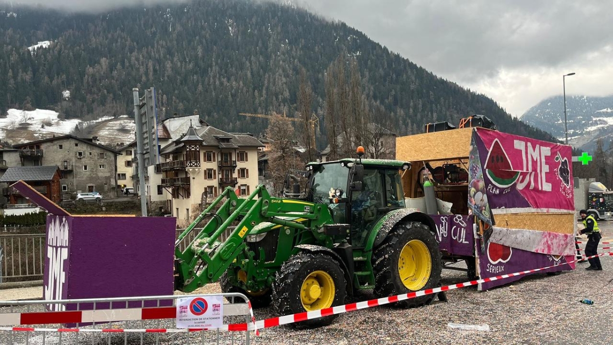 Svizzera, esplosione sul carro allegorico alla sfilata del Carnevale di Bagnes: 8 feriti, uno grave