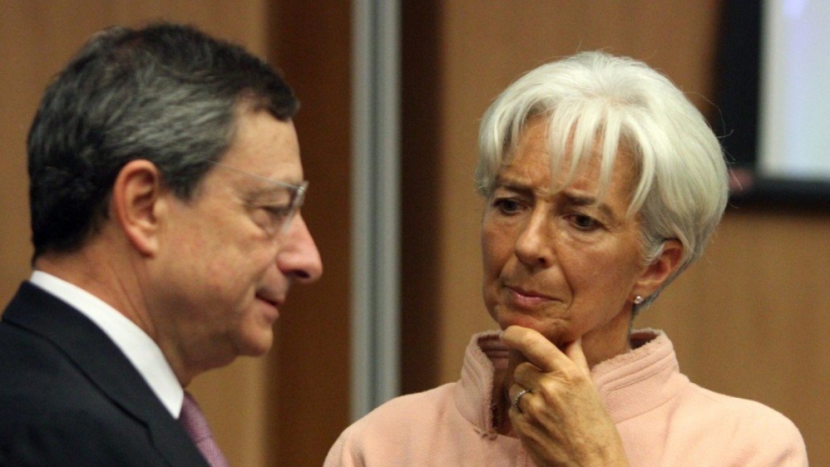 La controffensiva dell’euro, prestiti globali per scalzare il dollaro. Così Lagarde risponde a Trump