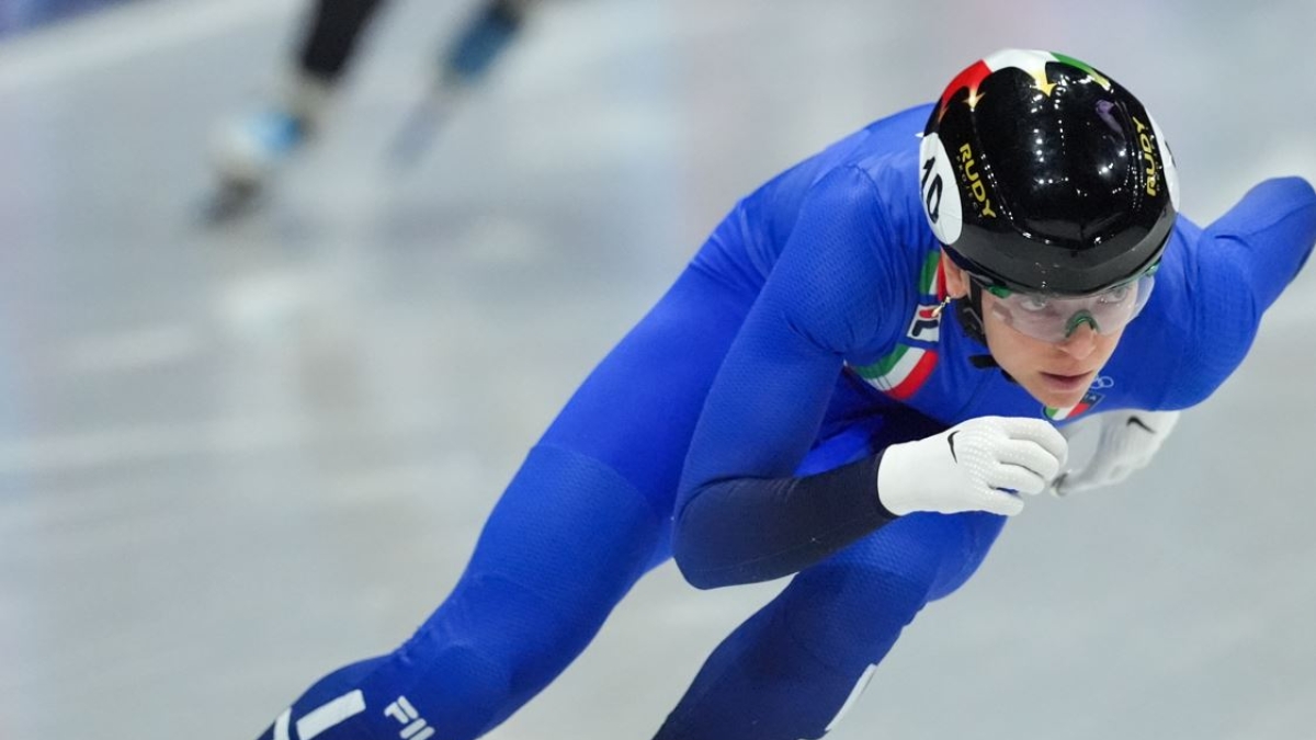 Olimpiadi 2026 in diretta | Short track, Arianna Fontana fuori dal podio nei 1000 m, Sighel ai quarti (ancora di spalle); slalom maschile, eliminato Vinatzer