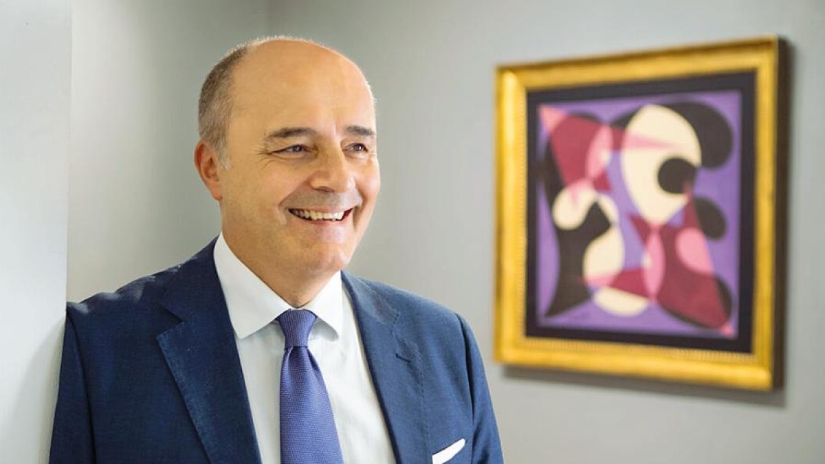 Fabrizio Russo: «De Chirico veniva ogni giorno a raccontarci le barzellette. Ho un vademecum contro i falsi. I pittori? Sono tutti egocentrici»