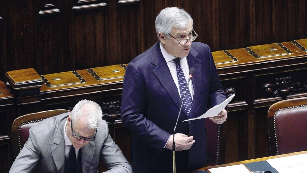 Board of peace, il duello con l’opposizione su chi «scodinzola». I vannacciani: sì, con Mosca